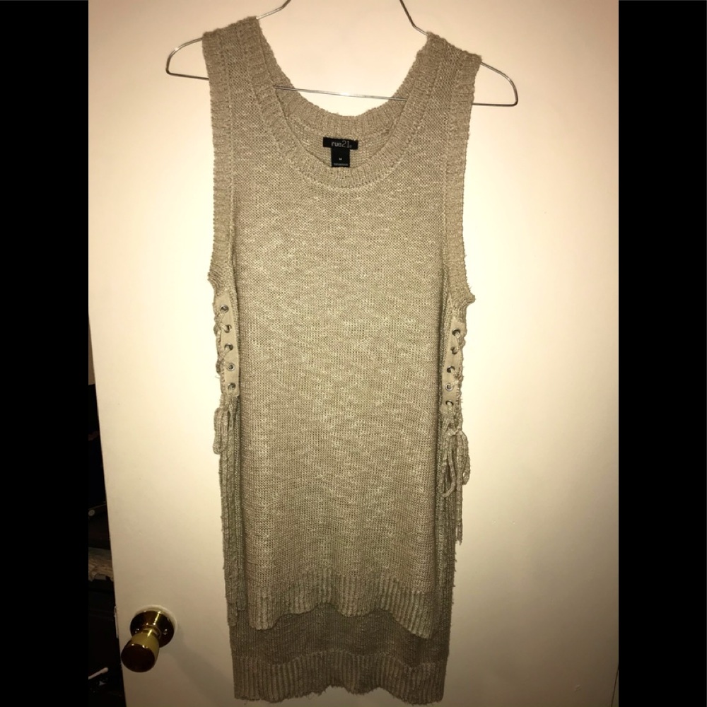 Women’s sweater M